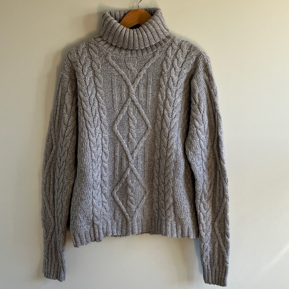 Aran Mor Ireland 100% merino wool Cable Knit Turtleneck Sweater size XL grey